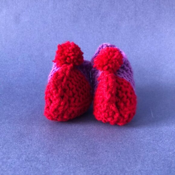 NWT Vintage Handmade Knitted Purple Cherry Children’s Slipper Booties - Picture 2 of 3